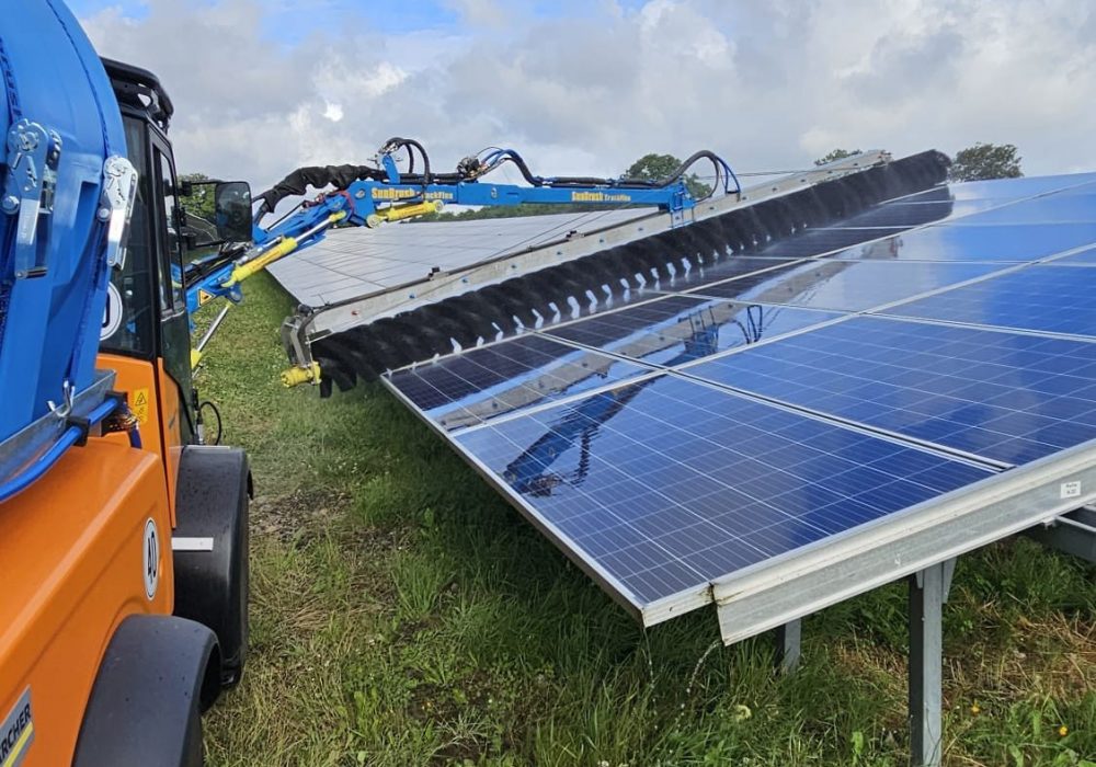 Solarpark Reinigung